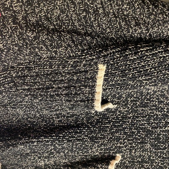 Sweater - Picture 2 of 5